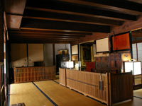 押入れの中に隠し金庫